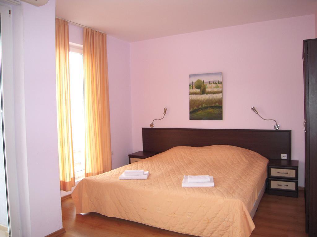 Bona Dea Club Hotel Светий Влас Номер фото